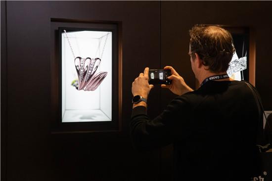 三星在ISE 2026斩获多项大奖 Spatial空间显示屏独揽六项殊荣